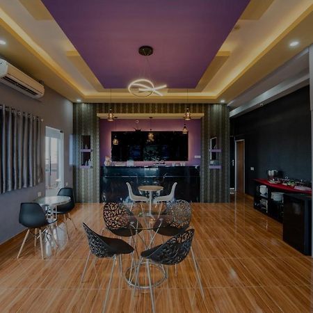 Osaka Hotel Batam Нагоя Экстерьер фото